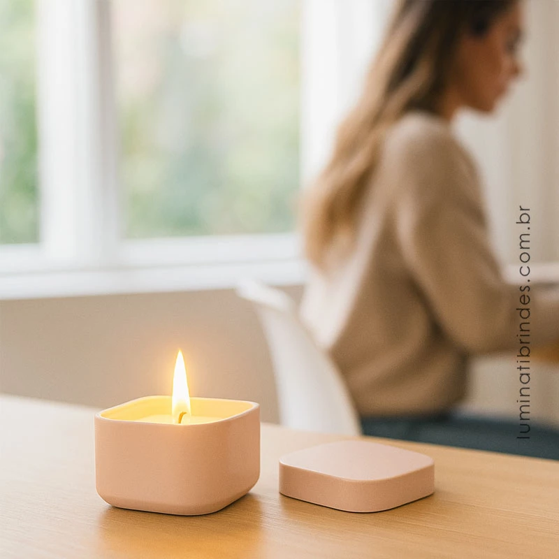 Vela Lumiere Tin Aromática